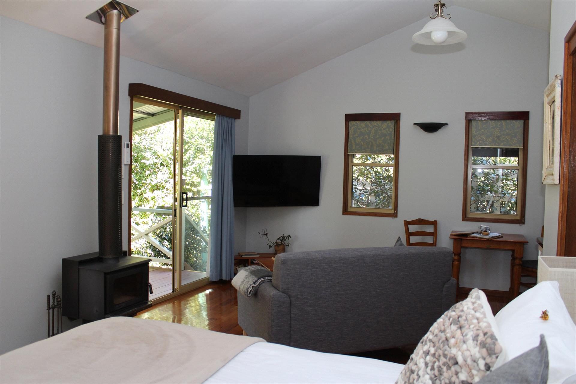 Bendles Cottages in Balmoral Ridge, QLD — photo 4