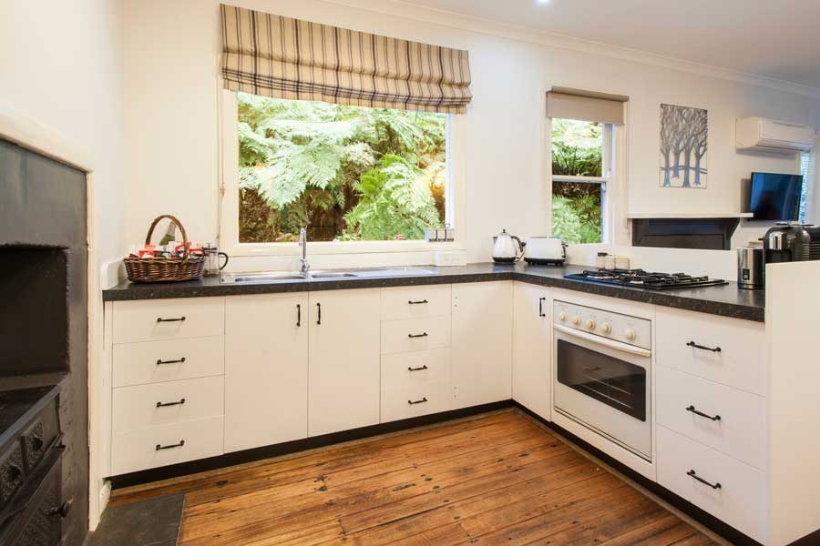 Cottage In The Forest in Montrose, VIC — photo 2