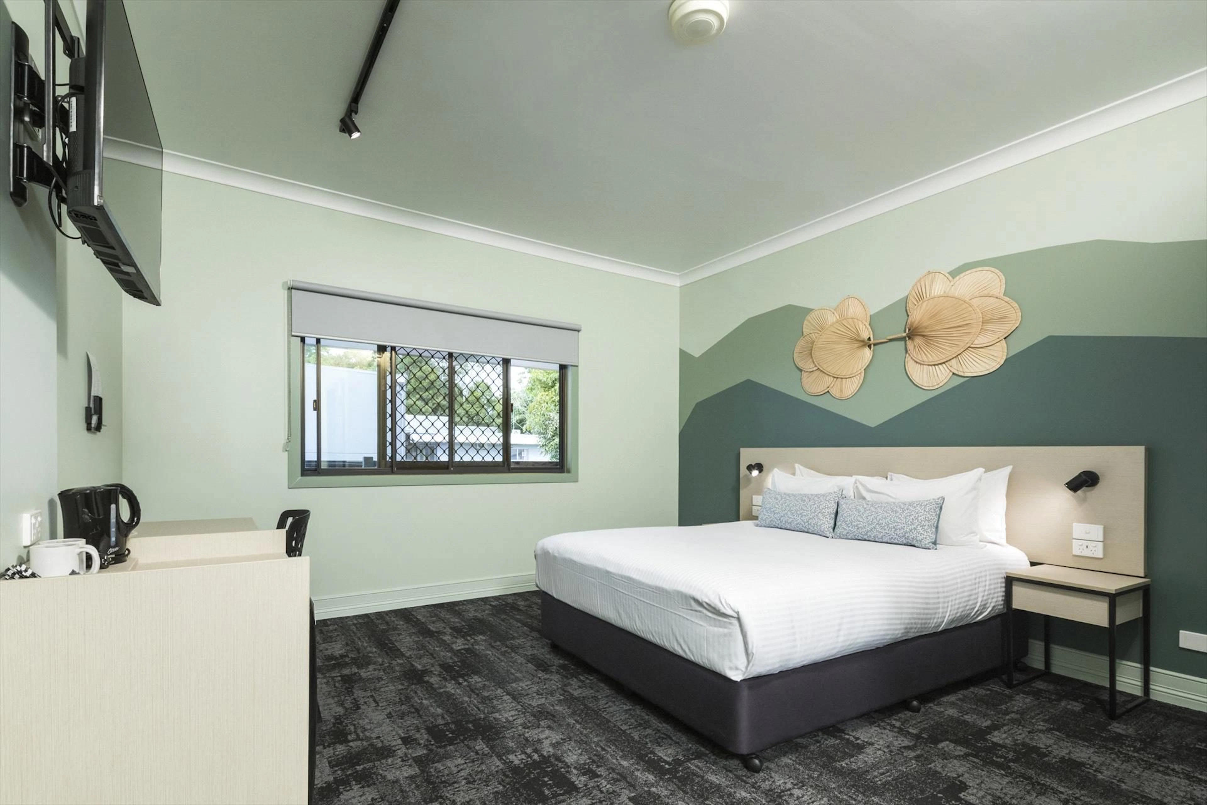 Nightcap at Atherton Hotel (The Stump) in Atherton, QLD — photo 1