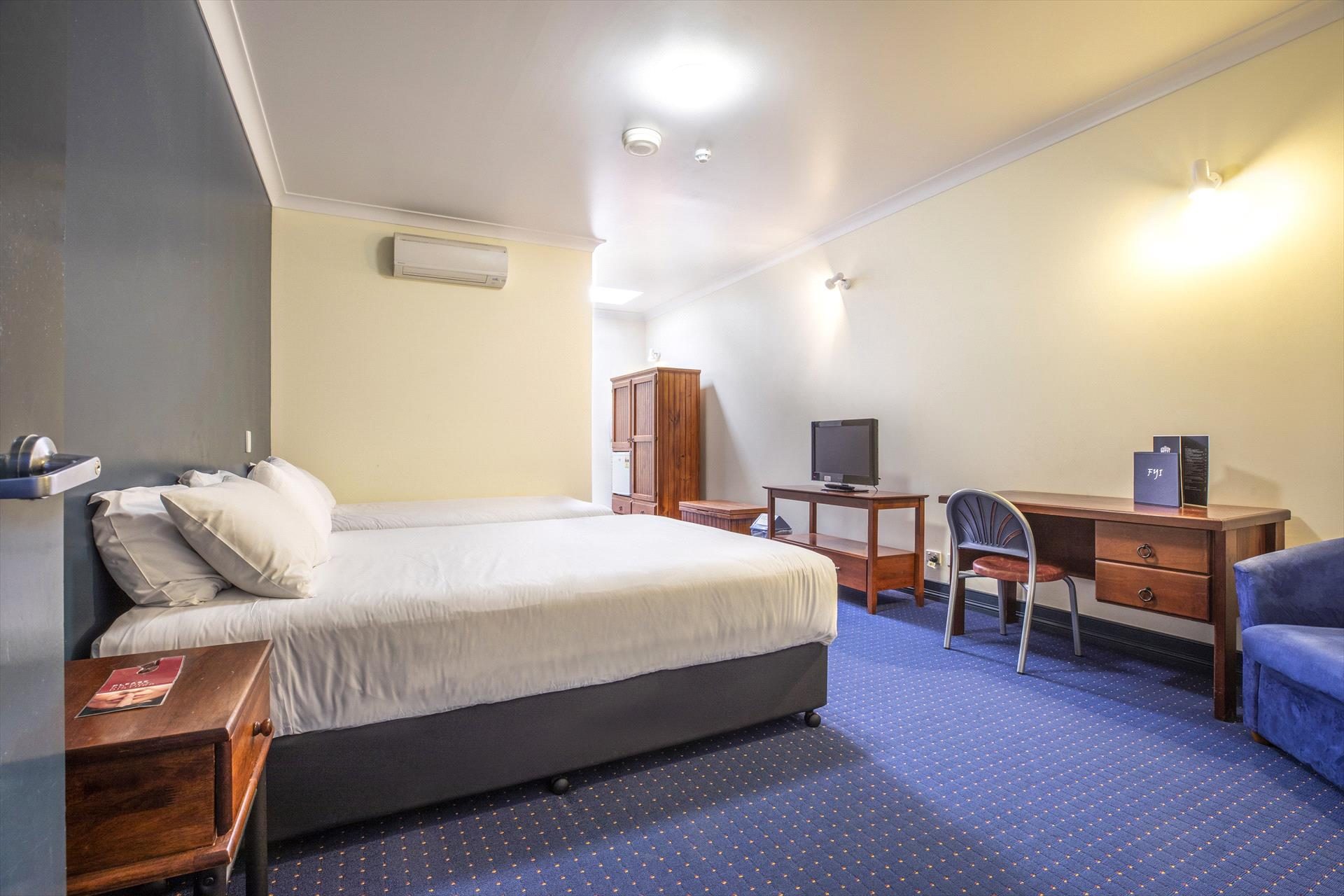 Nightcap at Atherton Hotel (The Stump) — Atherton, QLD