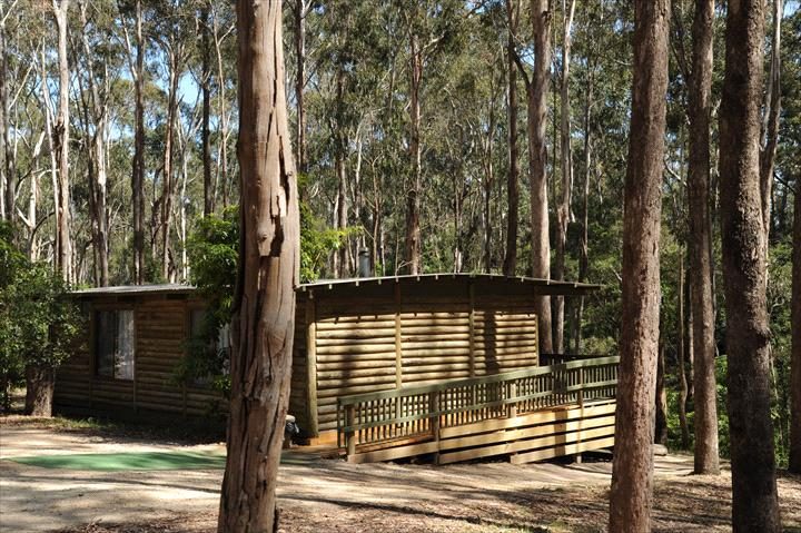 Lakes Entrance Log Cabins in Lakes Entrance, VIC — photo 4