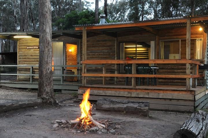 Lakes Entrance Log Cabins — Lakes Entrance, VIC