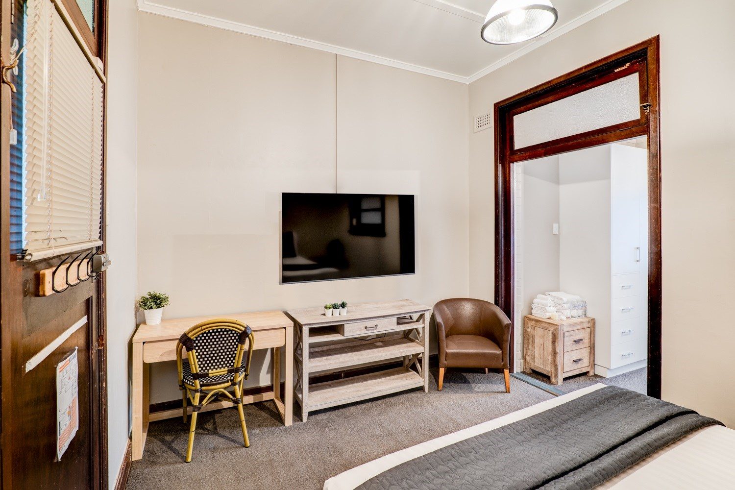 Esk Grand Hotel in Esk, QLD — photo 5