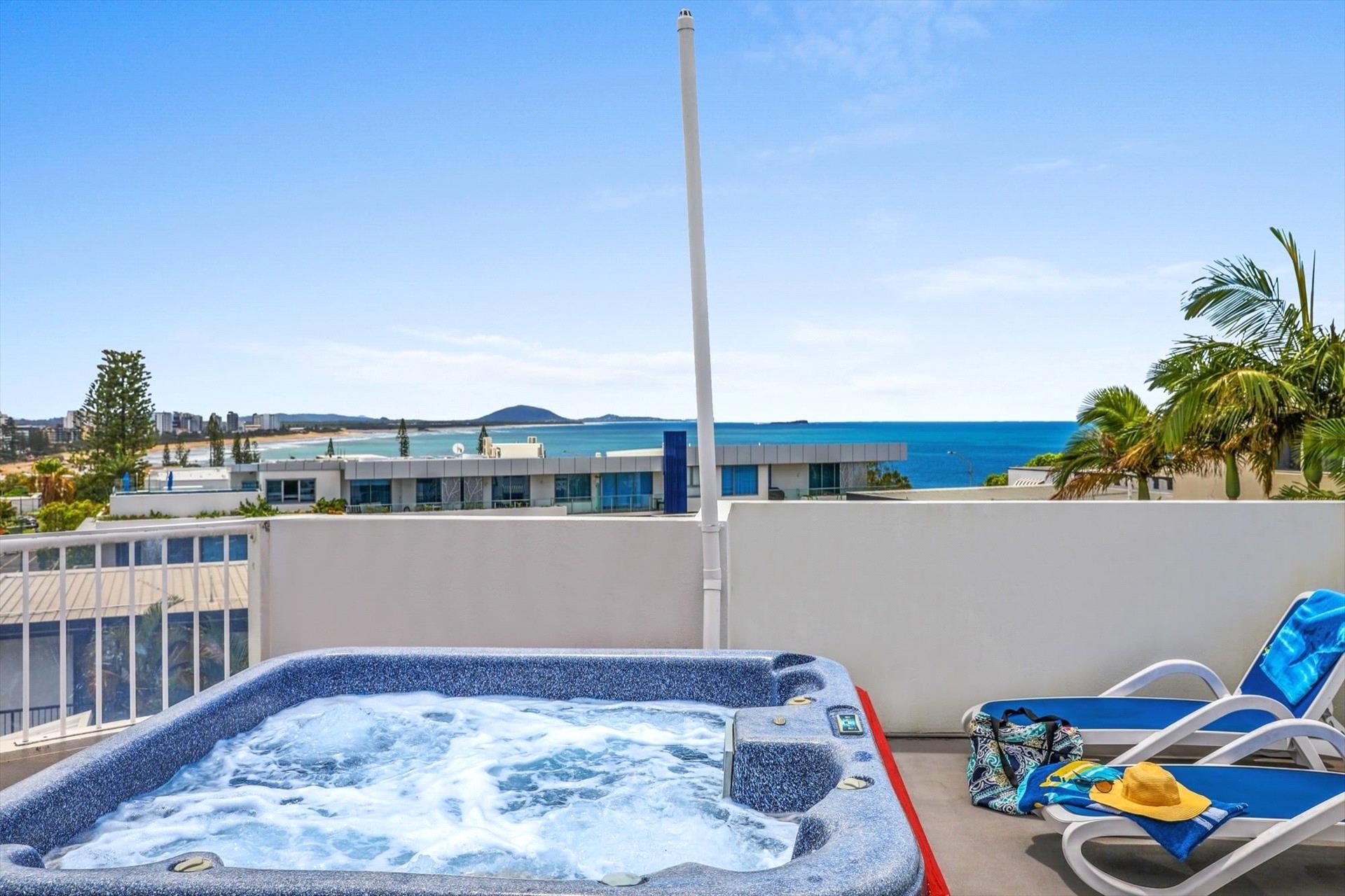Ocean Vista on Alex in Cotton Tree, QLD — photo 4