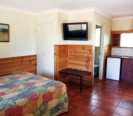 Kimberley Hotel - A Kimberley Accommodation Group property in Halls Creek, WA — photo 2