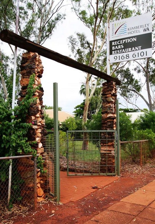 Kimberley Hotel - A Kimberley Accommodation Group property — Halls Creek, WA