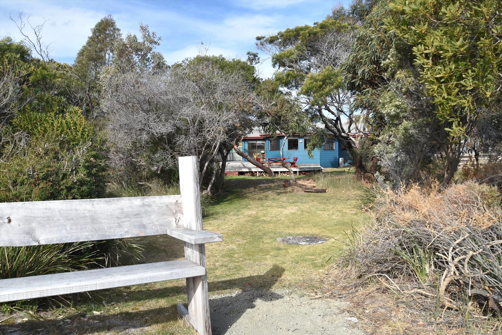 Beach Baby - Freycinet Holiday Houses in Coles Bay, TAS — photo 2