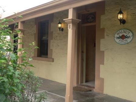 Walnut Cottage in Novar Gardens, SA — photo 1