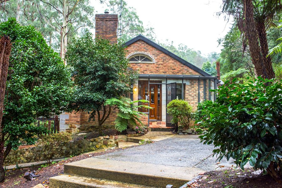 The Stone on the Hill in Montrose, VIC — photo 2
