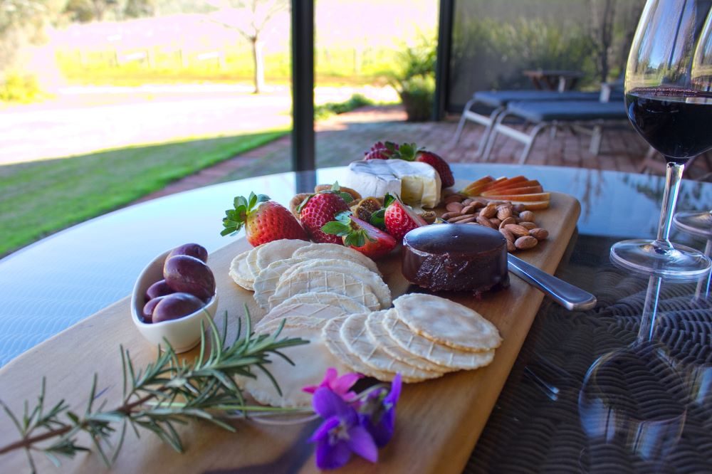 Seppeltsfield Vineyard Cottage in Greenock, SA — photo 3