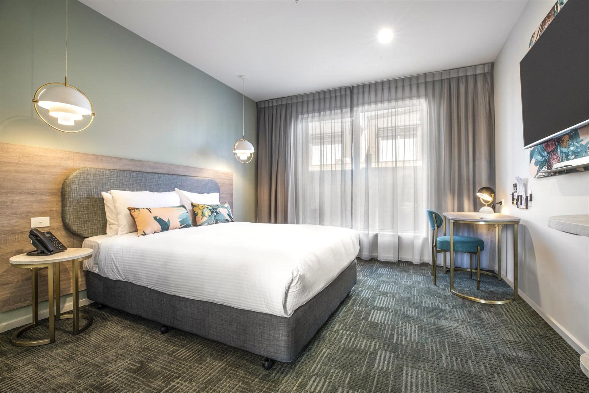 Nightelier Carrum Downs (Sands Hotel) — Carrum Downs, VIC