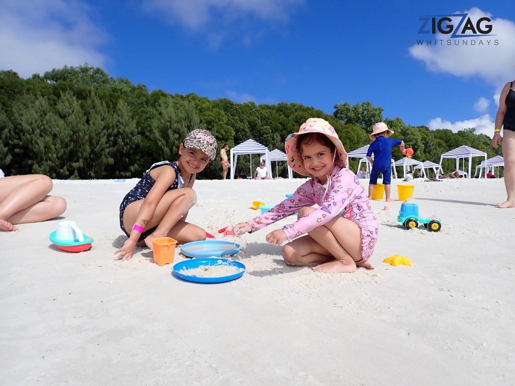 ZigZag Whitsundays in Airlie Beach, QLD — photo 1