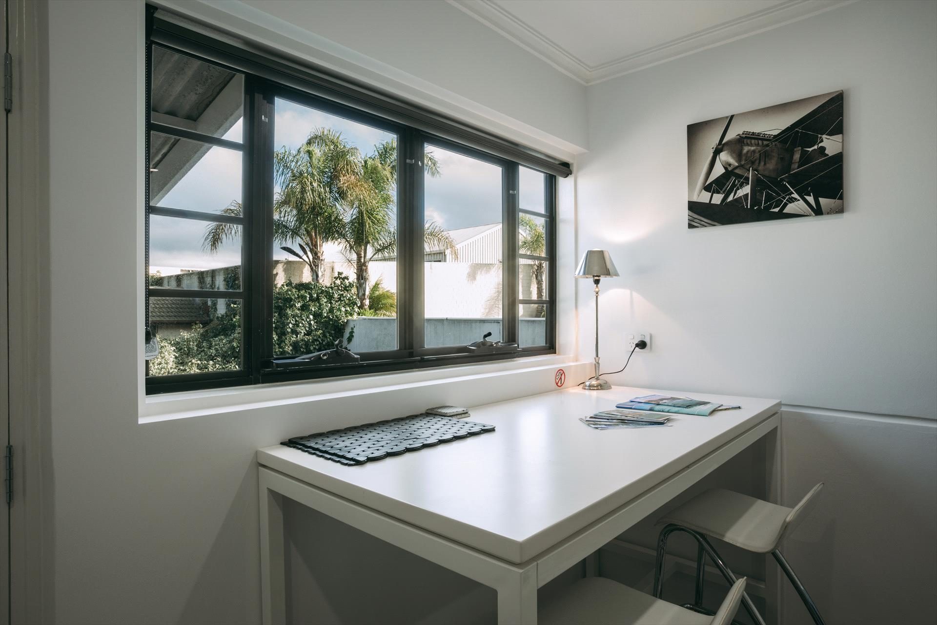 Deco Beach Luxury Apartments in Port Lincoln, SA — photo 4