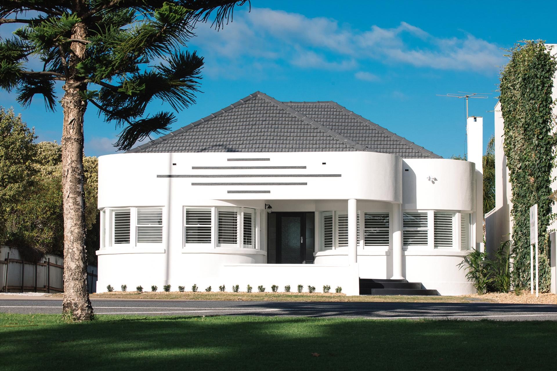 Deco Beach Luxury Apartments in Port Lincoln, SA — photo 3