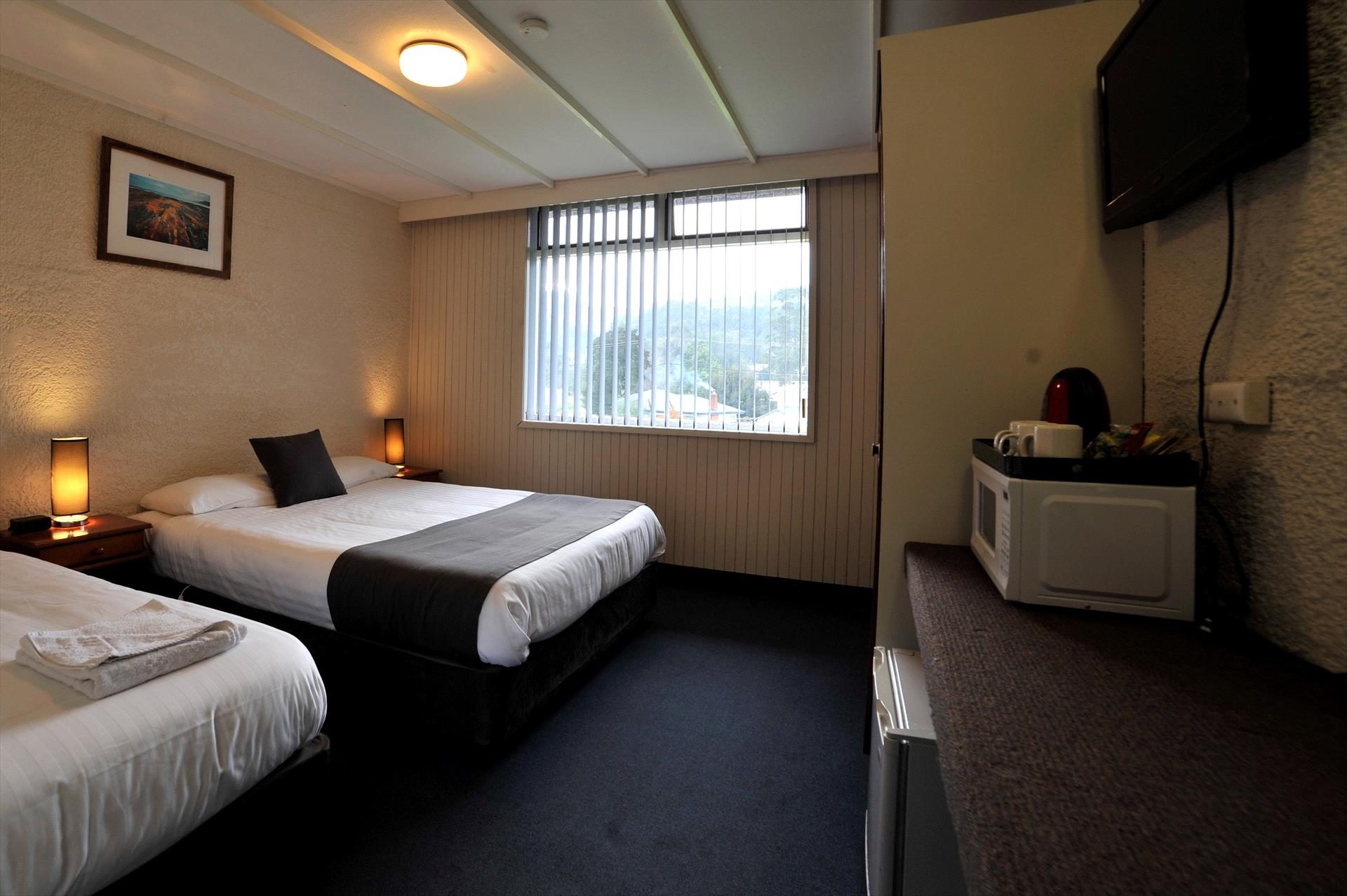 Silver Hills Motel in Queenstown, TAS — photo 1