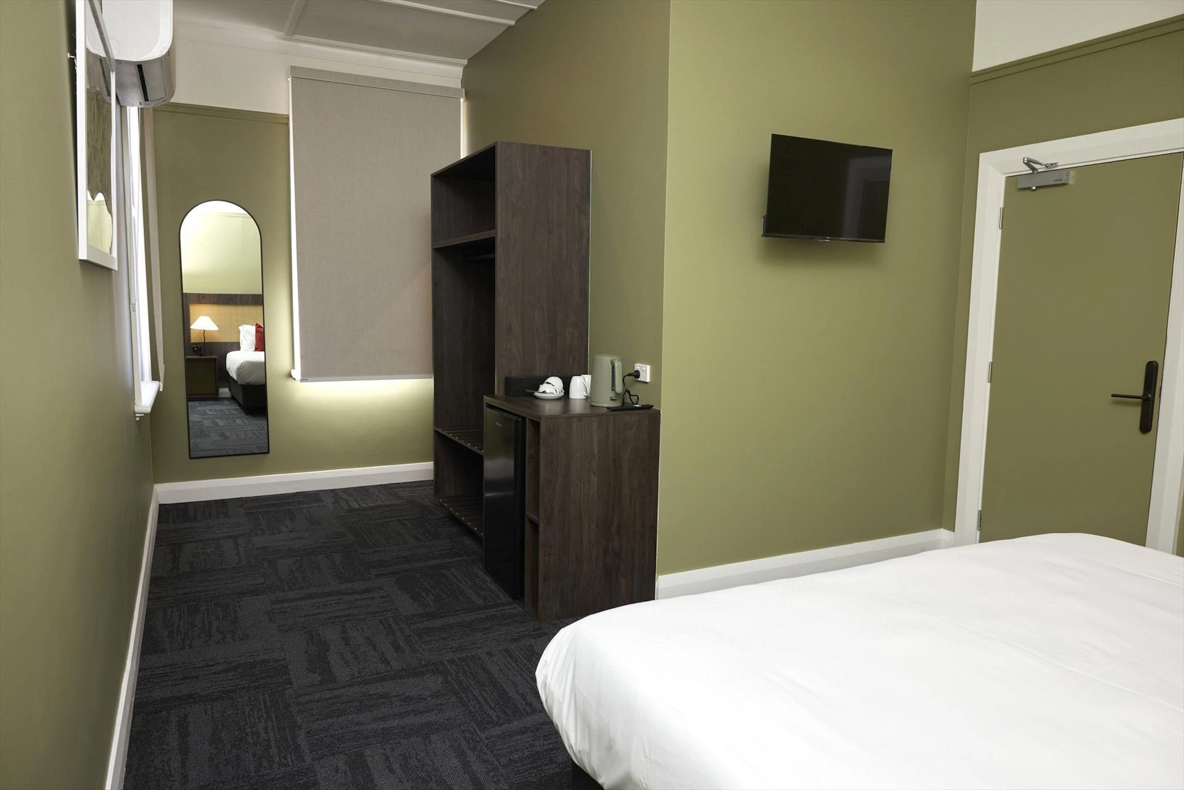 Burlington Hotel in Bunbury, WA — photo 4