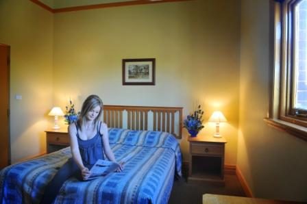Hotel Victoria in Griffith, NSW — photo 3