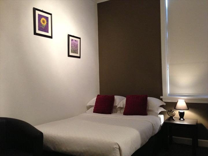 Centennial Inn on Bathurst in Launceston, TAS — photo 2