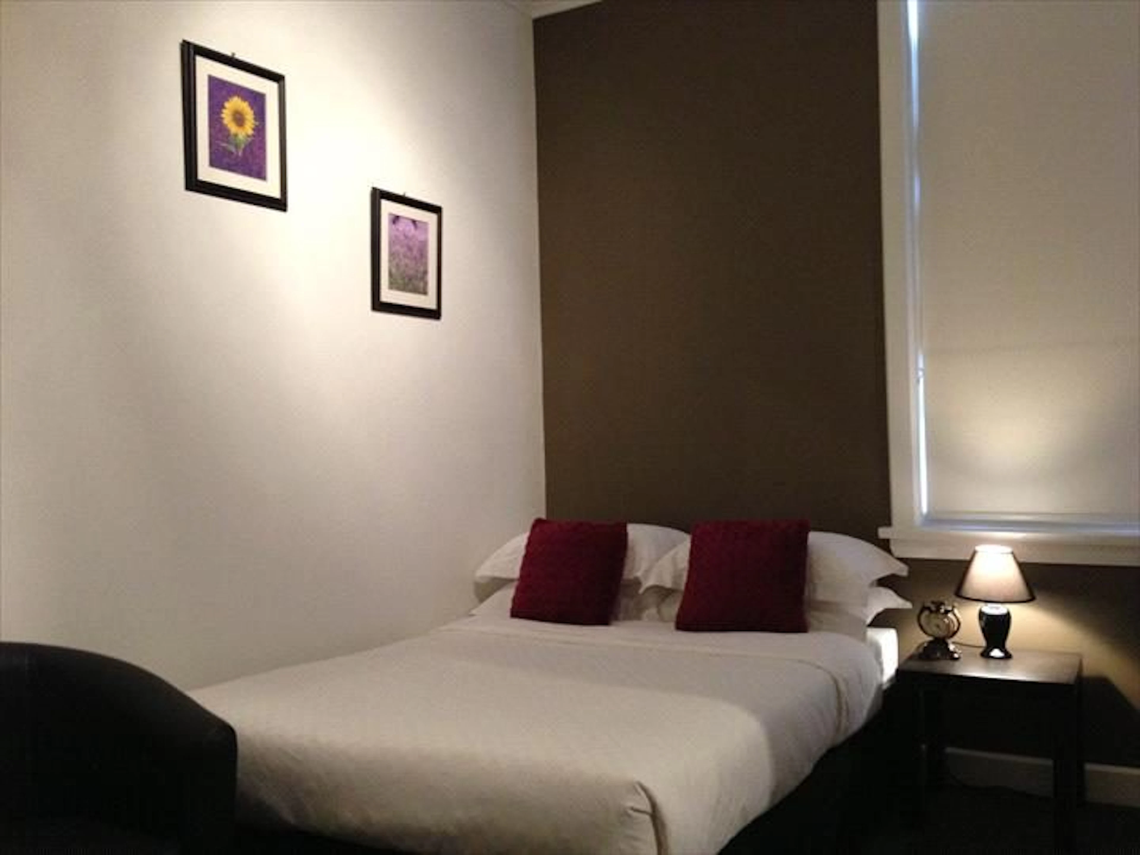 Centennial Inn on Bathurst in Launceston, TAS — photo 2