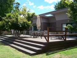 Buffalo Motel and Country Retreat in Porepunkah, VIC — photo 1