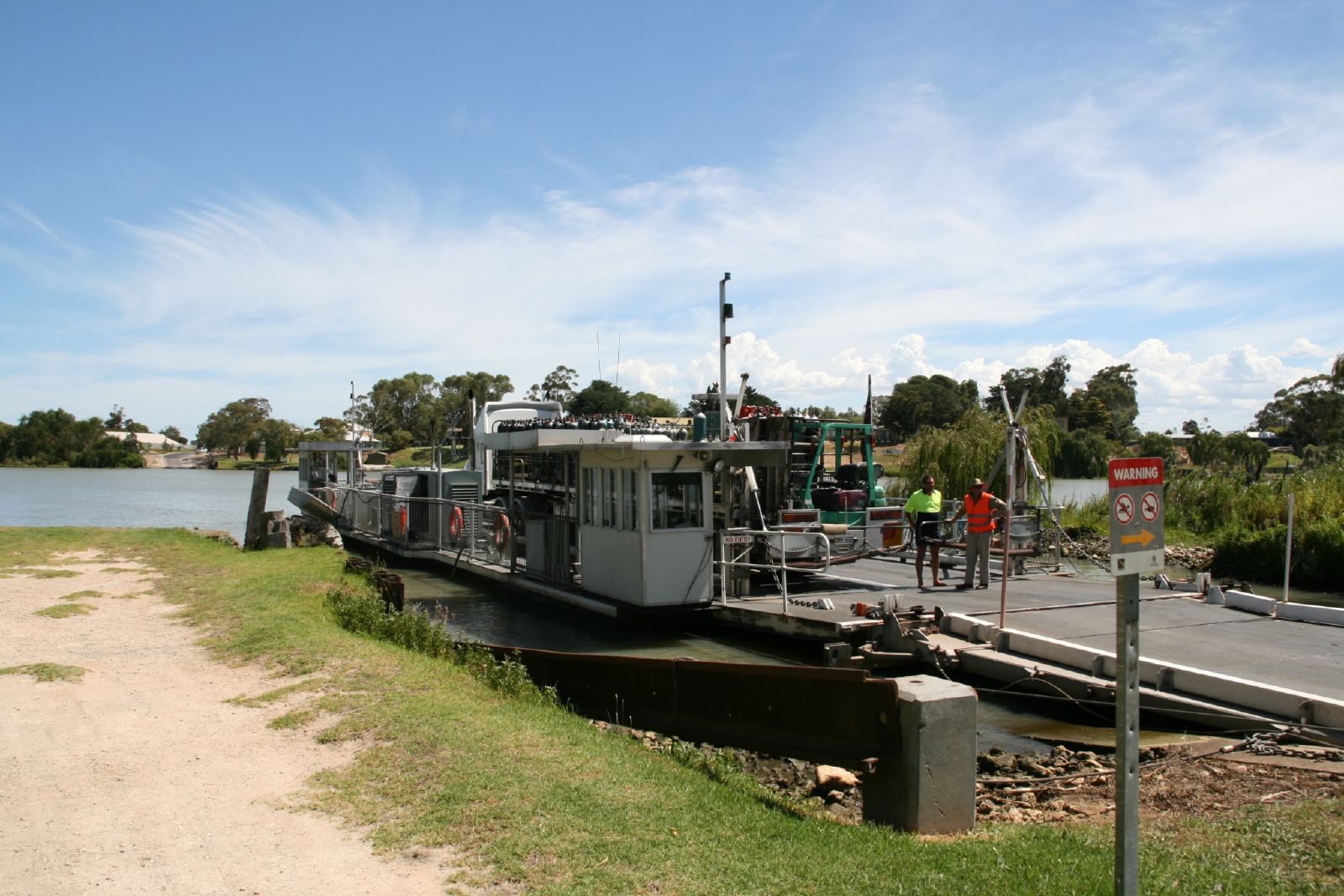 Wellington Caravan Park in Wellington, SA — photo 1