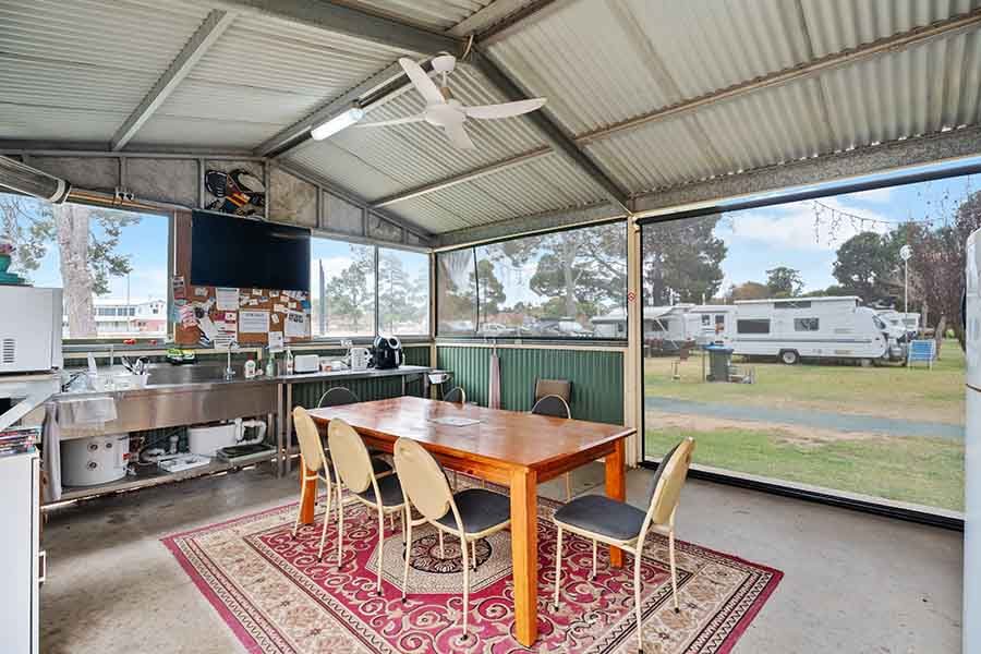 Strathalbyn Caravan Park in Strathalbyn, SA — photo 5