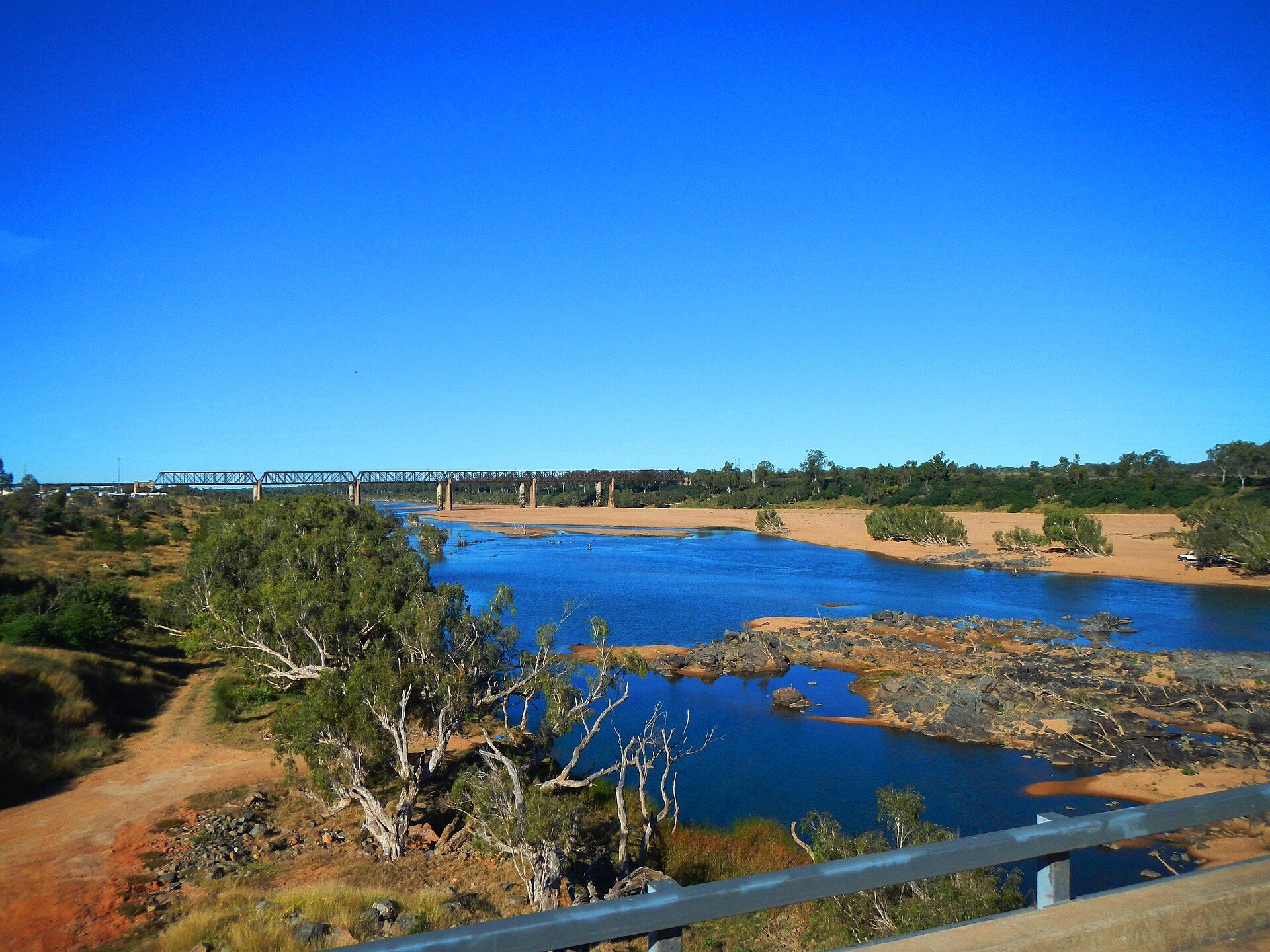 Macrossan Park in Dotswood, QLD — photo 1